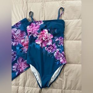 Gottex swimsuit with full size sarong size 12